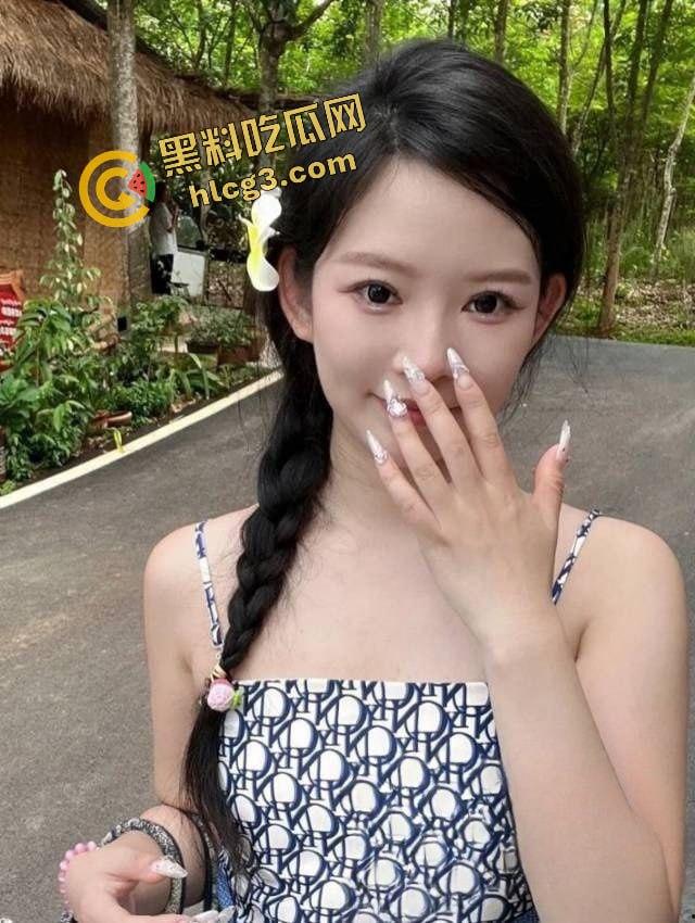 云南师范大学汉服女神『姜紫卉』下海约炮金主 开裆蕾丝内裤女上位榨精 性爱视频流出!-2