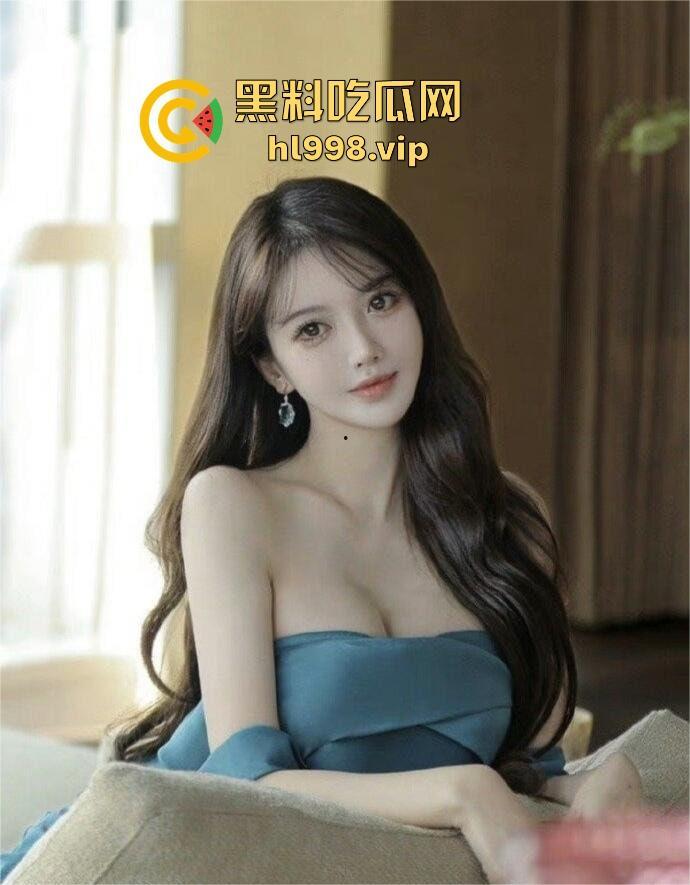 揭秘黄晓明女友『叶柯』同款隆胸术手术过程,看的让人心惊!胸被医生猛戳猛捣,视觉冲击强到不敢看!-1