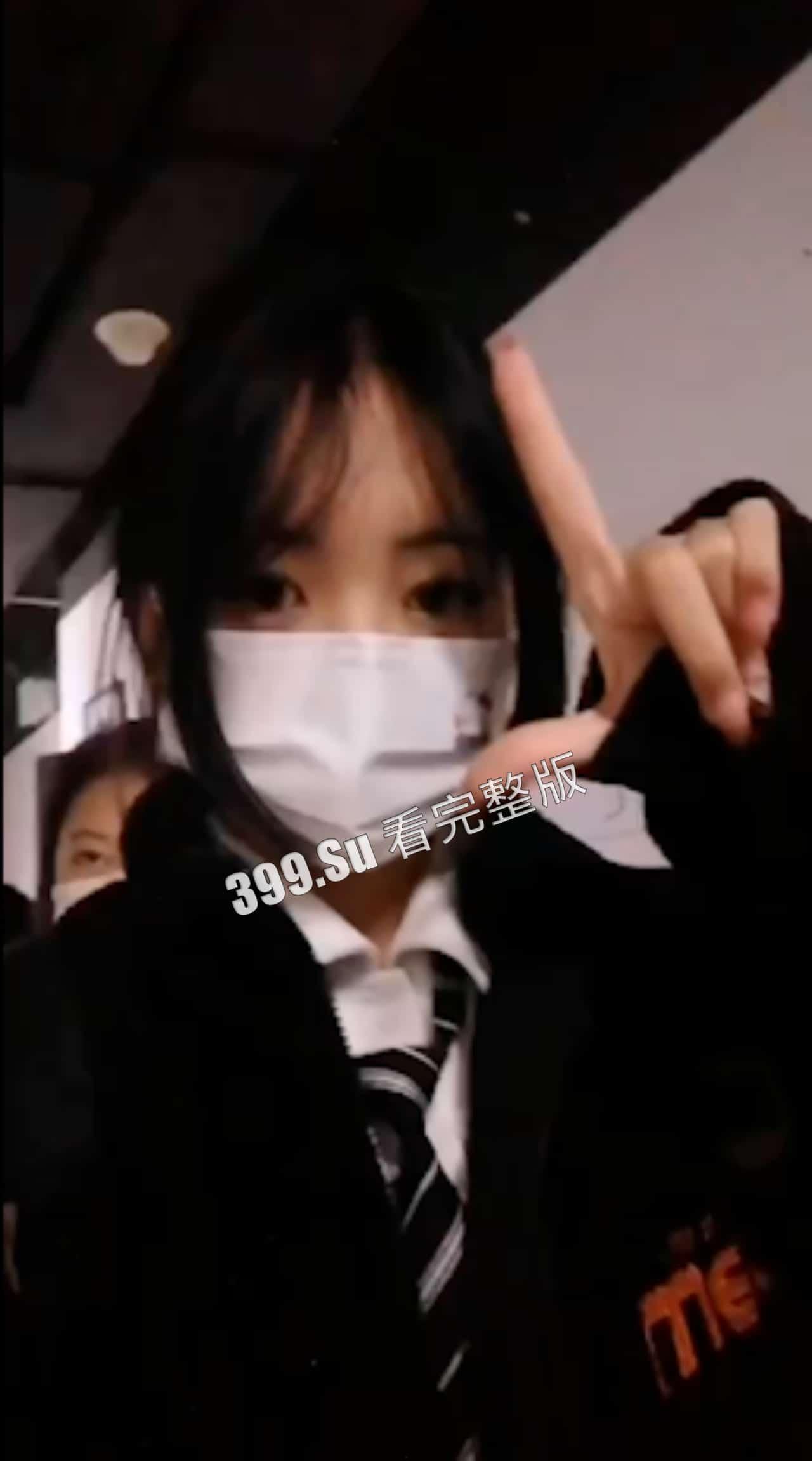 吃瓜 河北石家庄  河北美术学院   大一播音系 张子怡 口交视频泄露-3