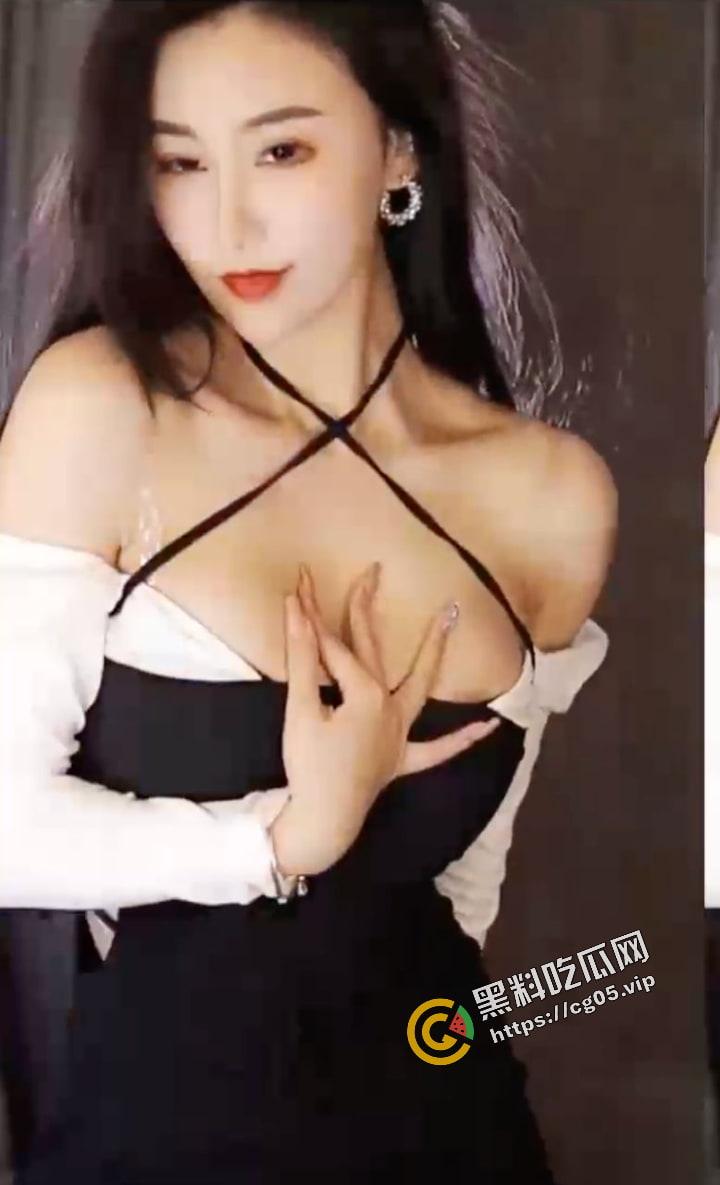 虎牙【华耀学姐】直播热舞露脸意外露乳晕巨乳超强抖胸舞抖成球超弹-3