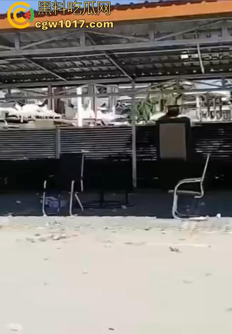 柬埔寨KK园区被血洗清剿！内部实拍曝光：牢笼、血迹、遗留手机触目惊心！