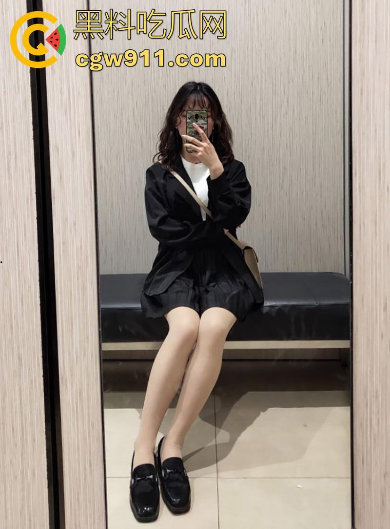 杭州骚逼语文老师【魏雨静】背着男友偷情体育老师,性爱自拍被男友发现曝光,口技一流,疑似被爆菊叫声凄惨!-2