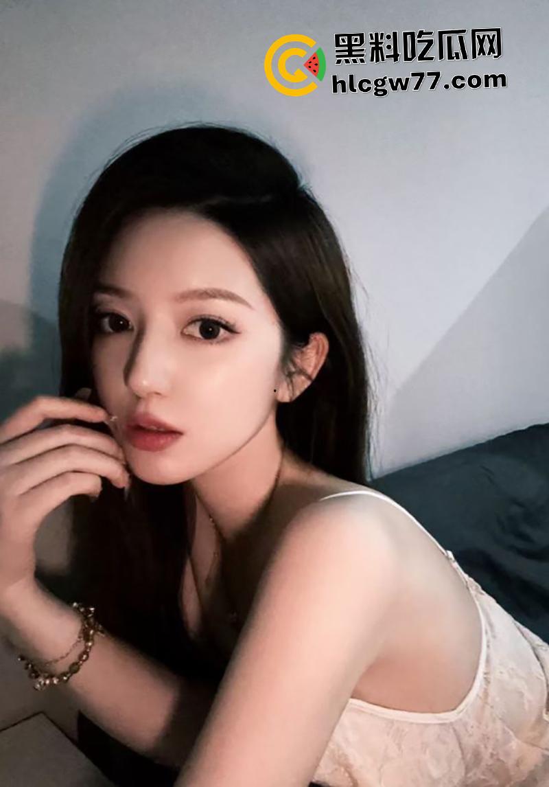 四川成都女主播【高洁】，被金主大价钱包养，不仅颜值高身材更是一流，这身材真让人眼馋！