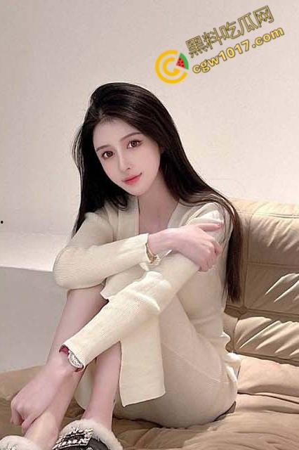 海角大神【野兽绅士】销魂驯兽:将姐姐调教成性奴,背骑遛弯,舔足湿滑,狗叫销魂!-3