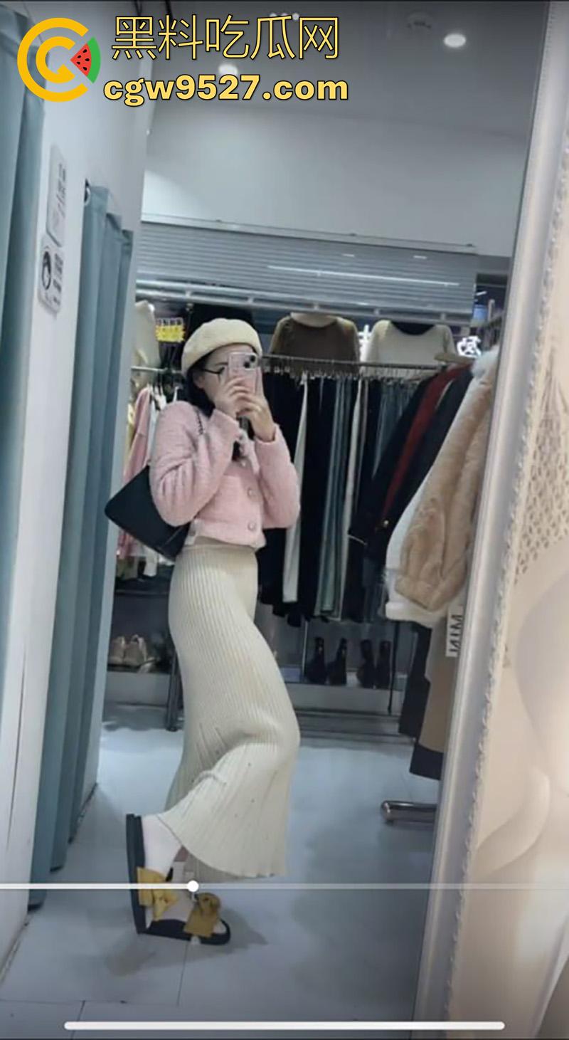 真实叔嫂乱伦,大神【人民日鲍】,借口住在哥哥家,努力数月终于拿下25岁大嫂,皮肤白皙美腿性感身材超棒!-6