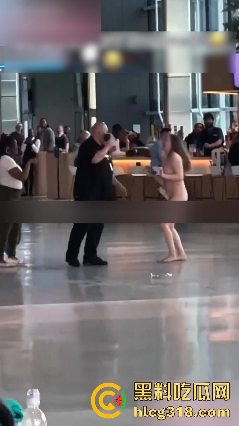 美国大奶美女自称维也纳女神,在德克萨塞州机场,当众全裸狂奔,保安拼命也拦不住,好像去拦一下啊!-7