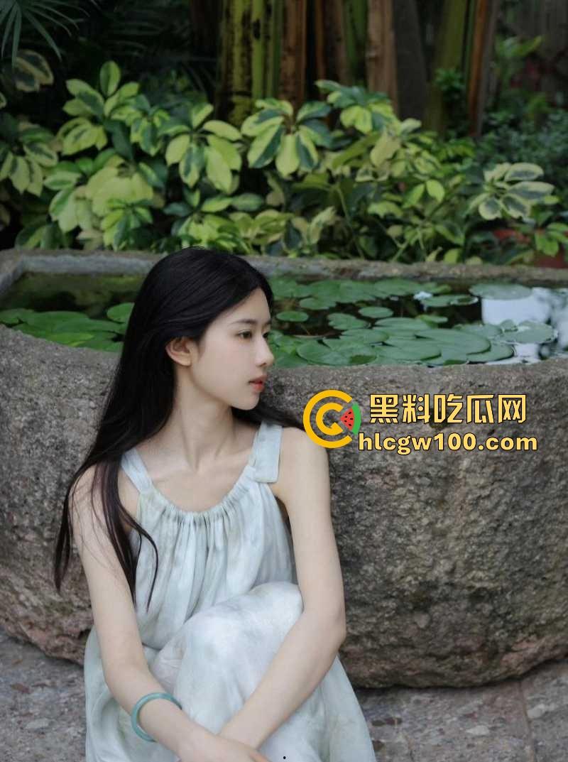中央戏剧学院外围女【圈圈】特斯拉车震直播,主动送炮邀请群友内射骚穴,被操哭展现母狗本色!-4