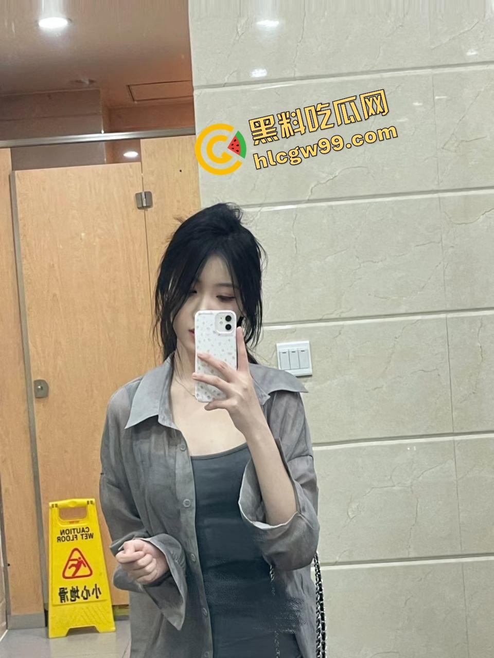 黑龙江哈尔滨反差御姐【肖情】与大哥聊骚上门约炮大哥,手指插逼激情女上位!独家曝光流出!-5