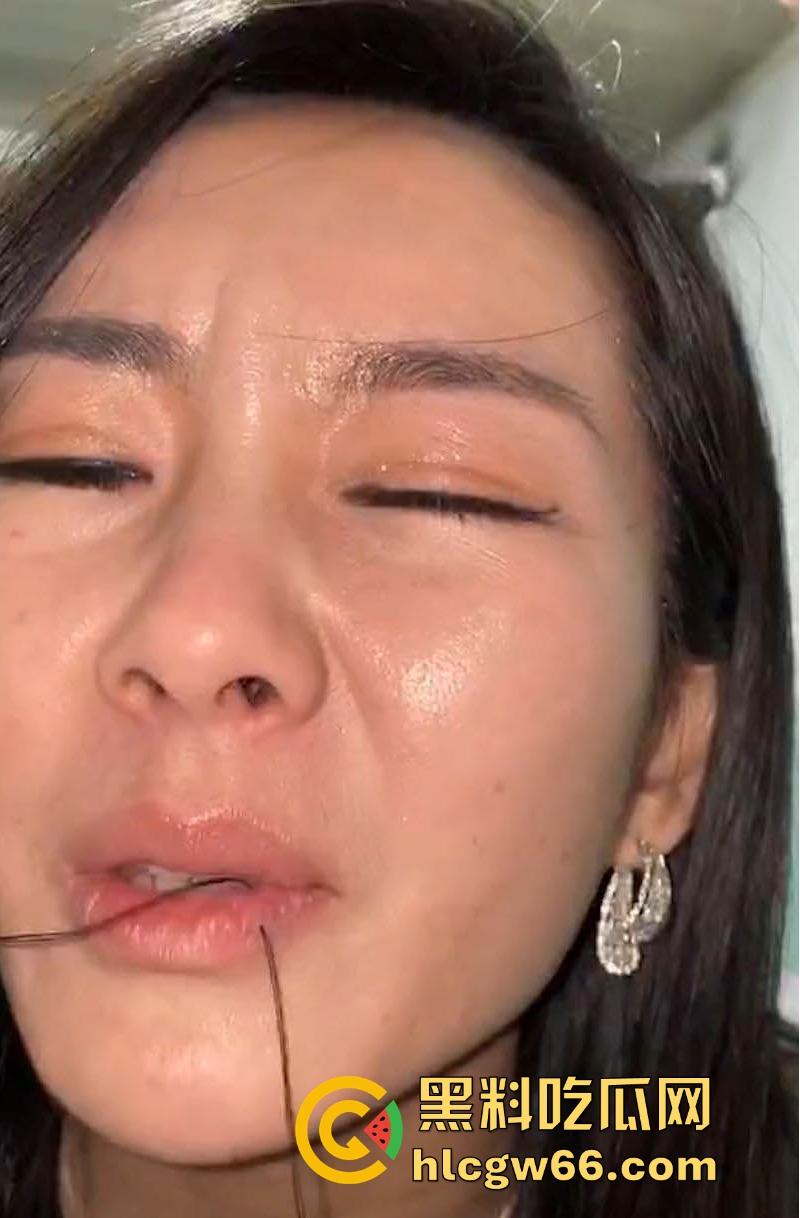 两女PK惩罚被主人把嘴缝在一起 过程居然毫无反抗 钢针刺进嘴巴看着都痛 不说还以为是缅北园区新惩罚呢-6