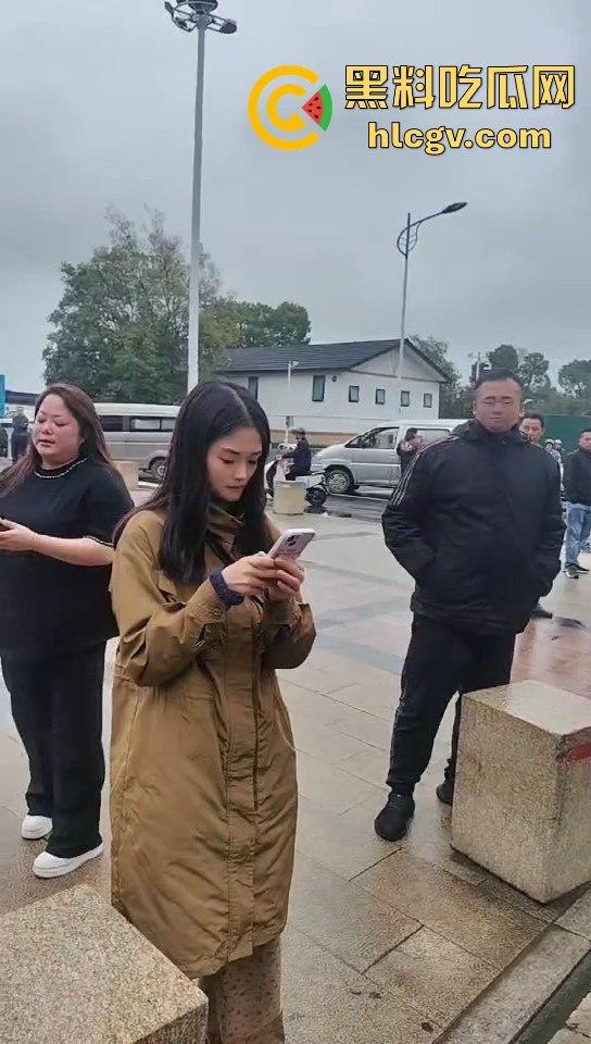 苏州张家港双山岛事件引发争议!四个小孩溺水,父母不救只等救援,网友怒批:自己孩子都不管?-9