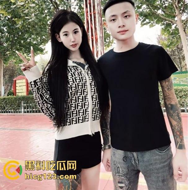 快手团团双飞啪啪视频流出!刚霸凌完别人,转头就跟两精神小伙轮流搞,场面淫荡到爆!-4