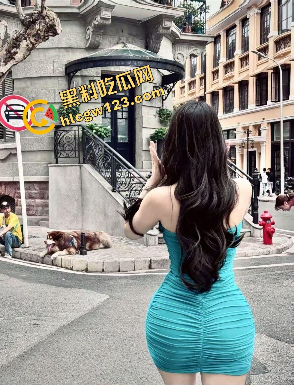 骚逼设门槛带套才让艹？瓜友小处男太惨了，女人翘着逼挑逗半天，不戴别想进，逼是有门禁的！-6