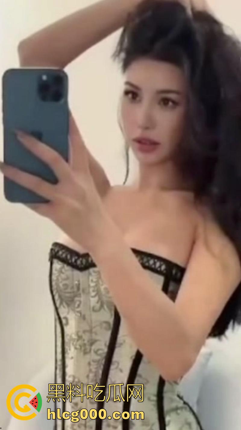 抖音同城约炮女神【李嘉欣97】,绝美颜值顶级尤物,奶大臀翘腿长逆天,这颜值都赶上明星了吧!-6