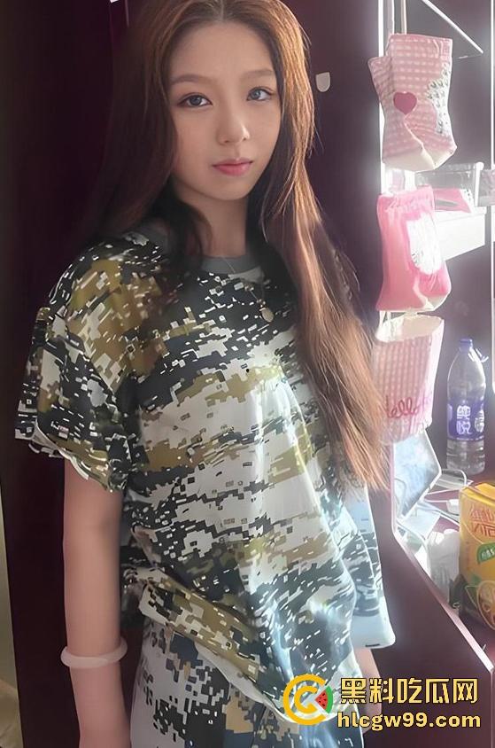 湖南大学大一学生妹【刘魏研】军训被教官后入狂操视频流出，细腰翘臀极品身材让人想入非非！