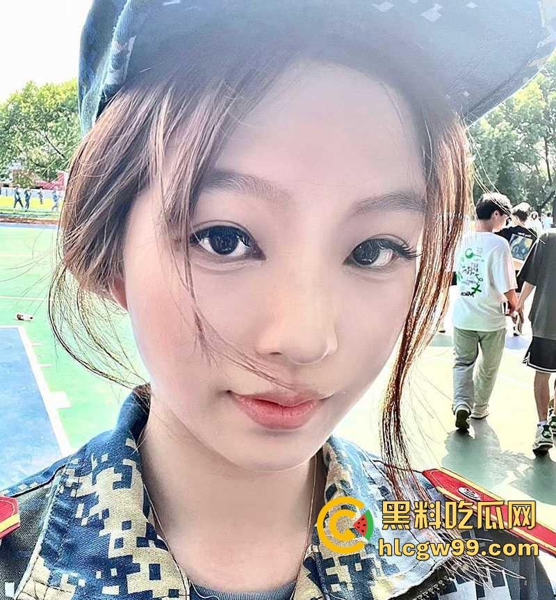 湖南大学大一学生妹【刘魏研】军训被教官后入狂操视频流出，细腰翘臀极品身材让人想入非非！-2