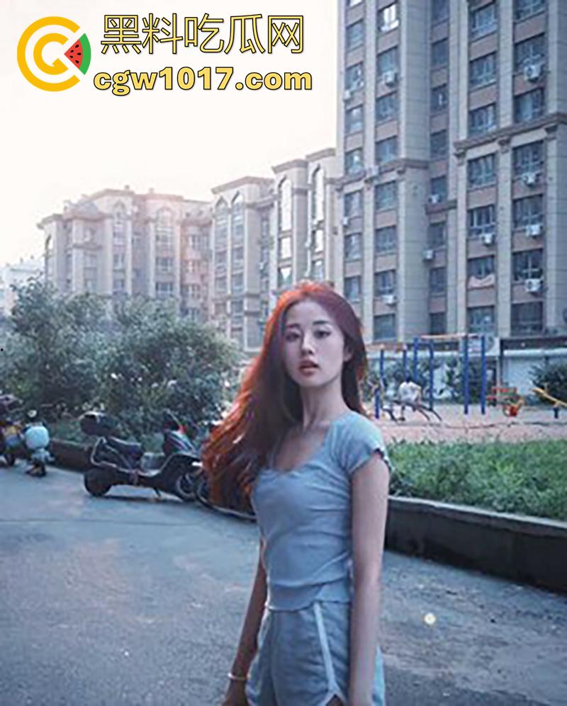 19岁爆火童星【荣梓杉】，被女友李禹熹发文曝光，年纪轻轻出轨家暴，渣男人设彻底塌房，性爱视频完美露脸实锤无疑！-4