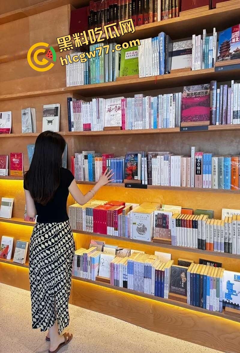 石家庄科信学院校花【蒋文玥】高冷仙女实录露脸被操,淫得像条街边母狗!-2