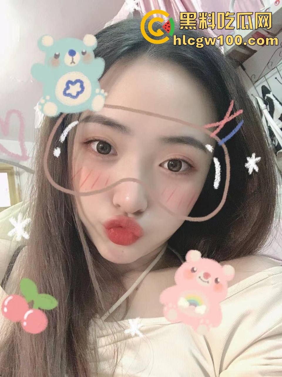 天台高能现场曝光,楼梯间顶上日逼看风景,高处做爱骚浪翻天,这种玩法不是一般人敢尝试的,真实艺高人胆大!-8