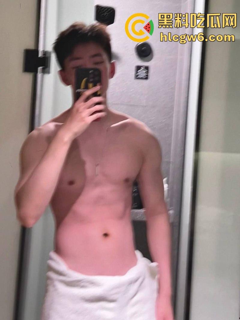 抖音知名健身男博主【耿嘉宏】被曝靠抖音吸粉操粉 因器大活好 众多女粉丝主动投怀送抱求操!-12