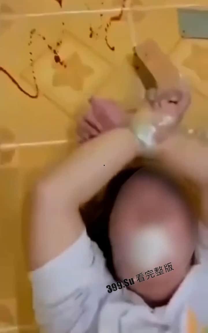 中国女孩王某被人诱骗到柬埔寨 后遭越南人绑架 被切掉一根 手指,并拍摄下视频威胁其国内家人勒索500万-4