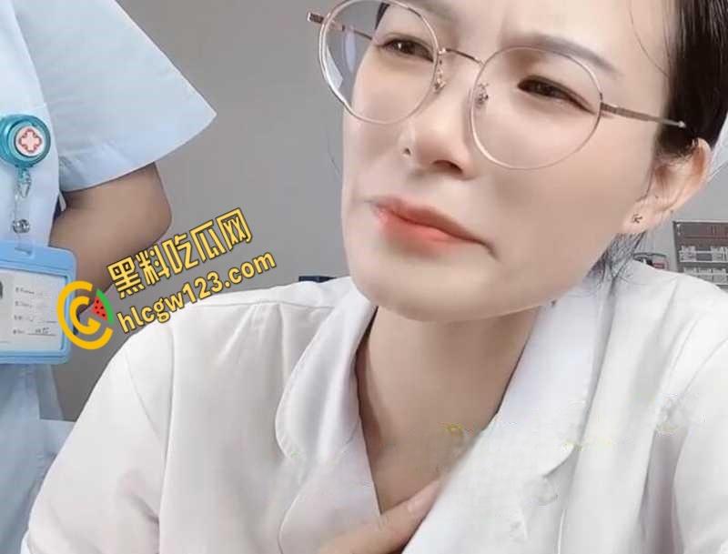 内卷之王御姐护士直播搭建医院场景,当着医生背后自慰,淫水直流的样子真是骚透了!-2