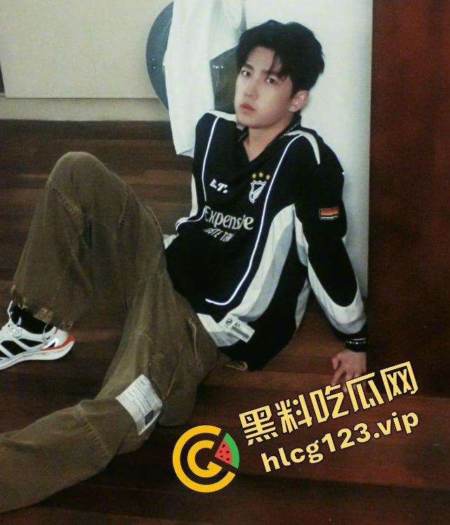 台湾狗仔葛斯齐再曝猛料 杨洋操粉对象竟然是富婆作家顾漫 编剧主演竟然成了炮友,我觉得狗仔是没活了没活硬整-10