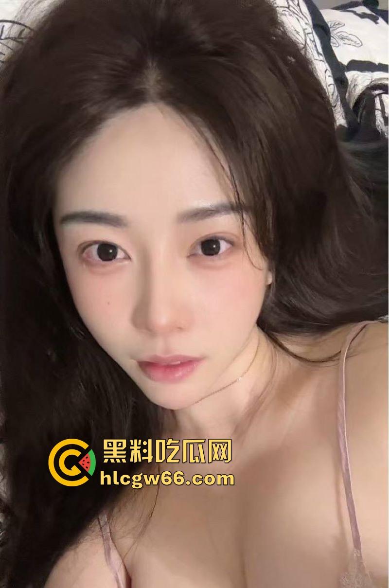 抖音巨乳御姐【感觉】私拍视频泄密 大奶深沟尽显风情万种 情趣装诱惑让你眼花缭乱!-7
