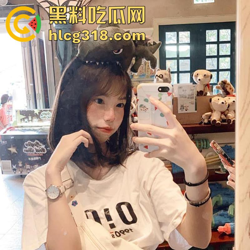 南京艺术学院蜜桃臀【胡雅婷】，外表清纯身材诱人，被疯狂后入蜜桃臀，淫叫声此起彼伏！