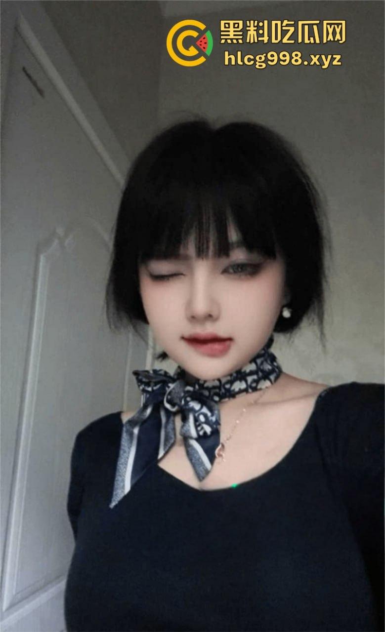 财经大学会计专业婊子班花 陈晓玉  被曝脚踏多条船 钓鱼养鱼勾引富二代！-3