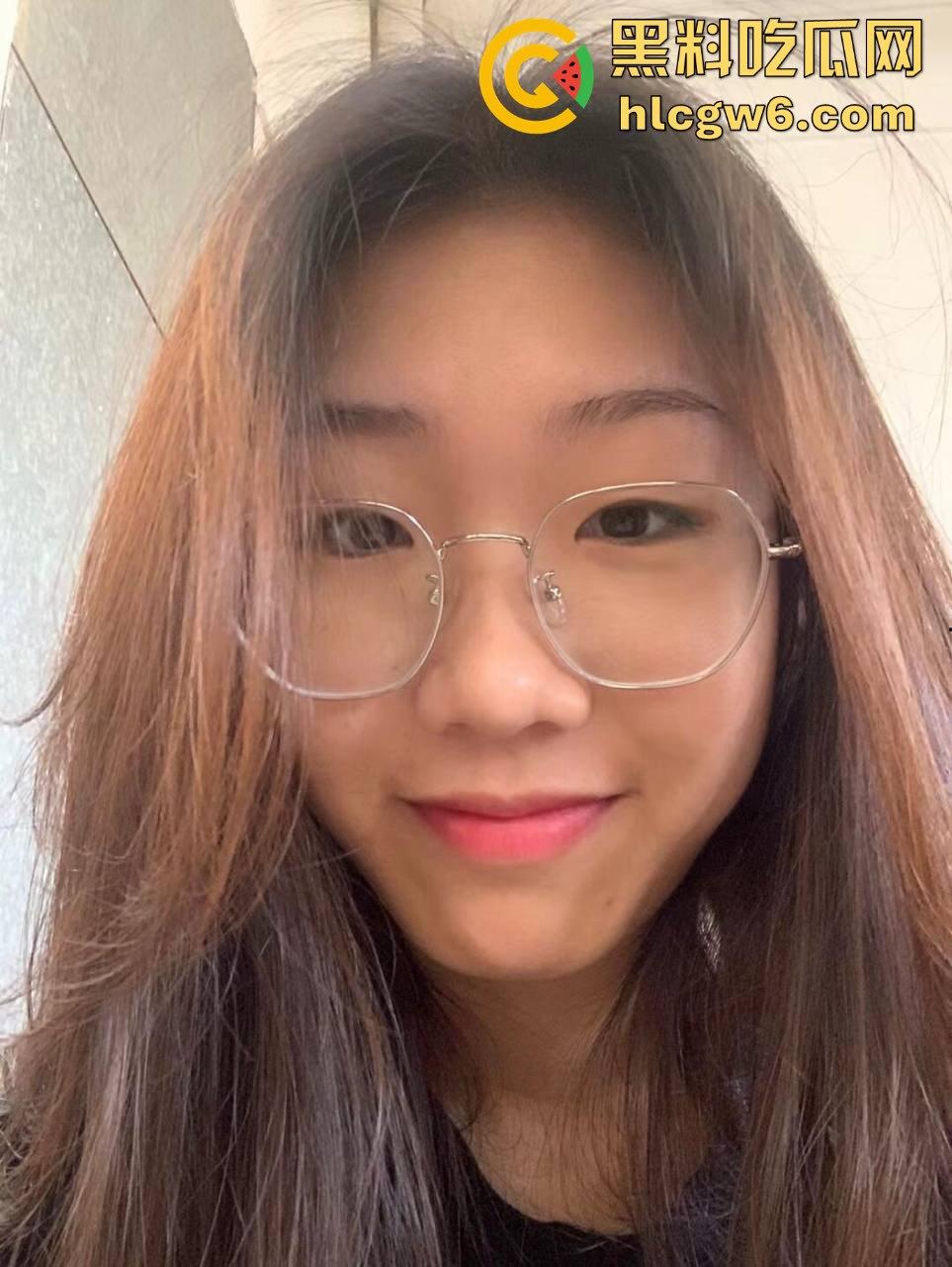 广东性感少妇【林嘉玲】日常被操视频流出！丝袜高跟勾魂摄魄，老色批们看完鸡巴直接硬了吧！