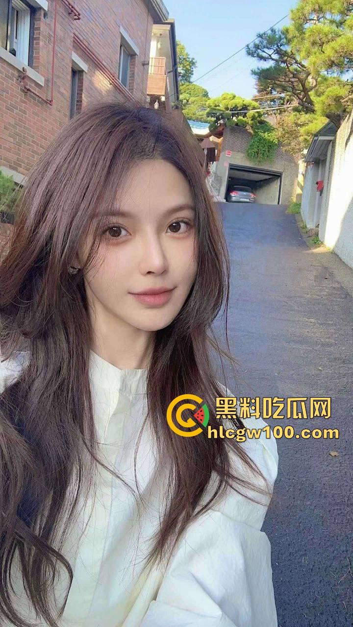 什么叫有事找秘书,没事草秘书?瓜友投稿花点钱拿下00后秘书,每天办公室内扶着桌子直接无套内射开干!-2