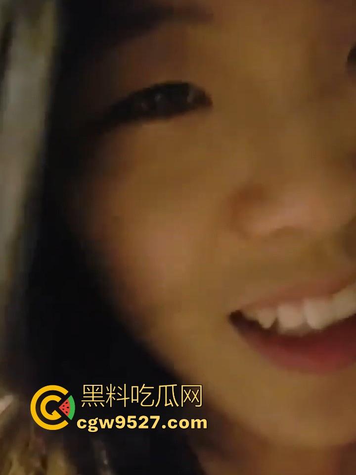 湖北第一附中女教师【杨慧慧】淫乱私生活曝光,白天为人师表,夜晚却偷情炮友,边打电话边和男友做爱!-7