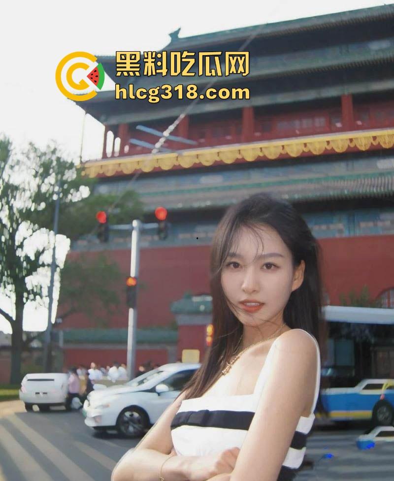 南京电视台高颜值实习主持人【叶璇】性爱视频曝光 为升职以肉体贿赂领导 极品女神没想到是领导的口交肉便器!-4