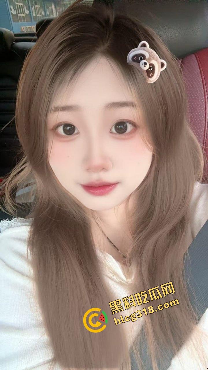 夏天太热怕逼中暑?骚货们风油精灌逼新招,一灌下去冰火两重天,逼口清凉冒烟,谁试谁知道什么叫透心凉!-3