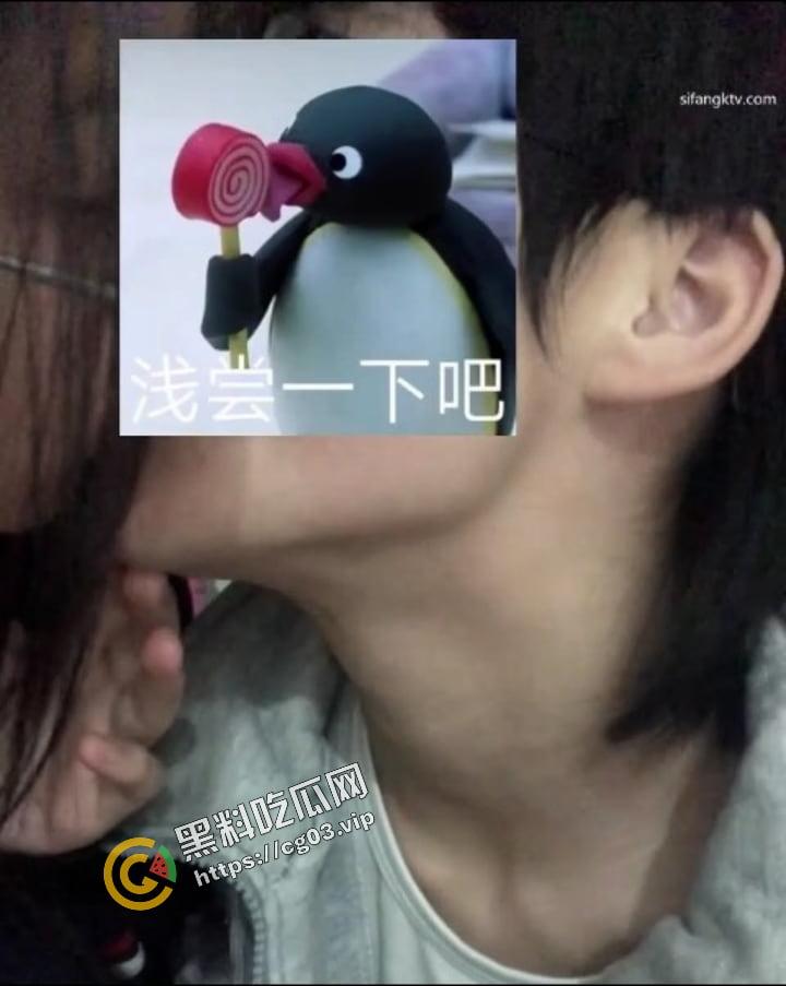 某大学同性恋日常 没鸡巴就用金手指 金手指累了就带着假鸡巴激情做爱-2