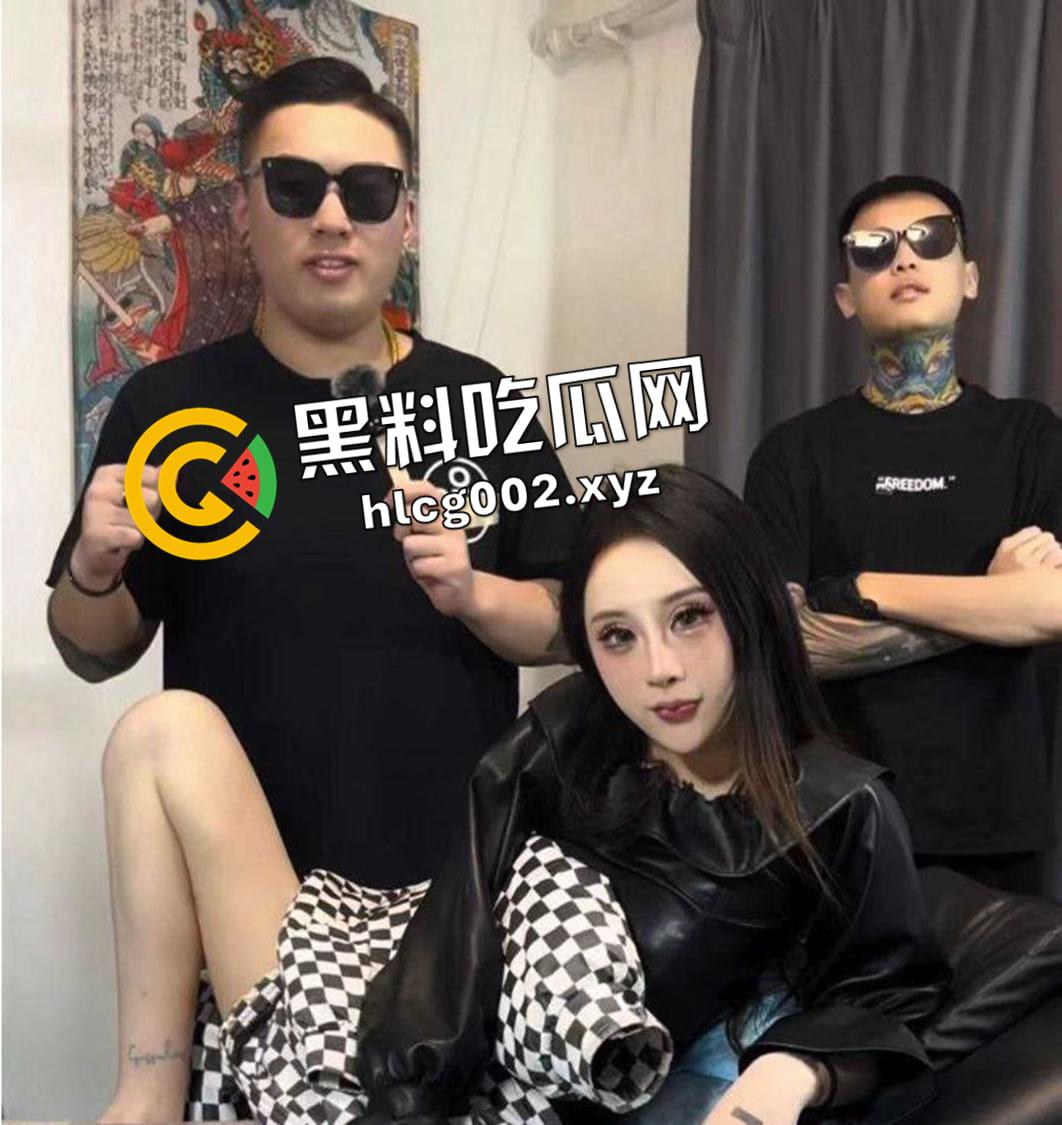 快手网红【夏芯琦】厕所门!毒龙钻大哥后门 被金主无套中出 纹身小太妹就是有感觉-4