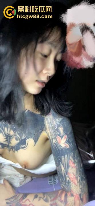 抖音纹身师店老板娘【lee李李】性爱视频流出,符文战神诱人巨乳,纹身三次就简单拿下!-4