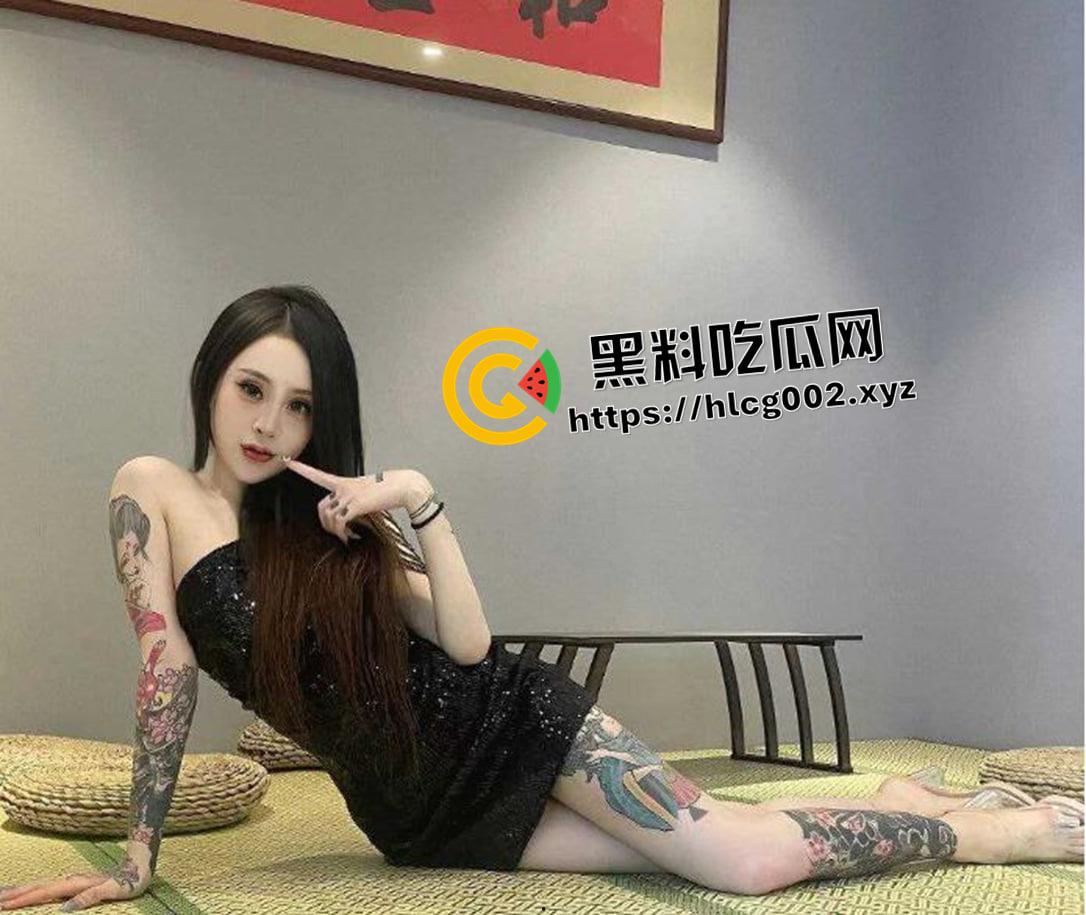 快手网红【夏芯琦】厕所门!毒龙钻大哥后门 被金主无套中出 纹身小太妹就是有感觉-8