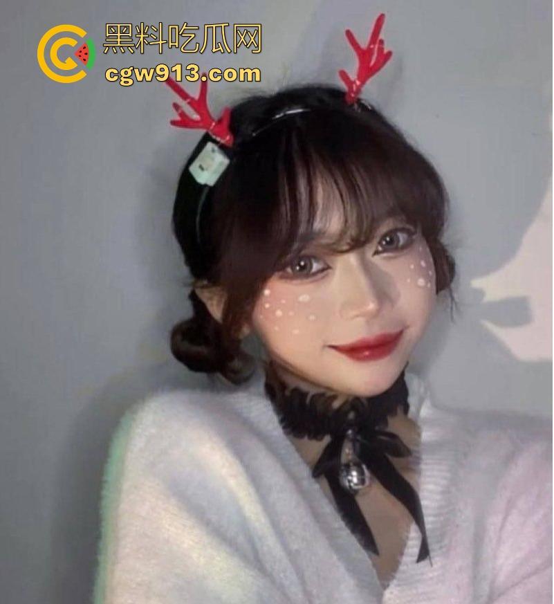 武汉生物工程学院【秦海莹】反差学生妹同居后淫荡视频暴露,每天把男友舔醒,沉迷性爱的母狗!-2