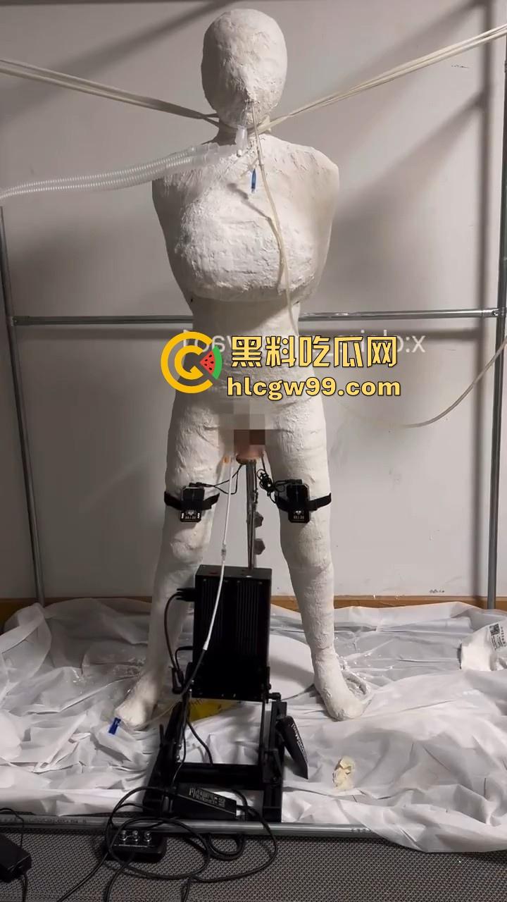 重口味来袭!石膏全身封闭化灌肠2L炮击木马调教视频流出,这样做真的不好闹出人命吗?-3