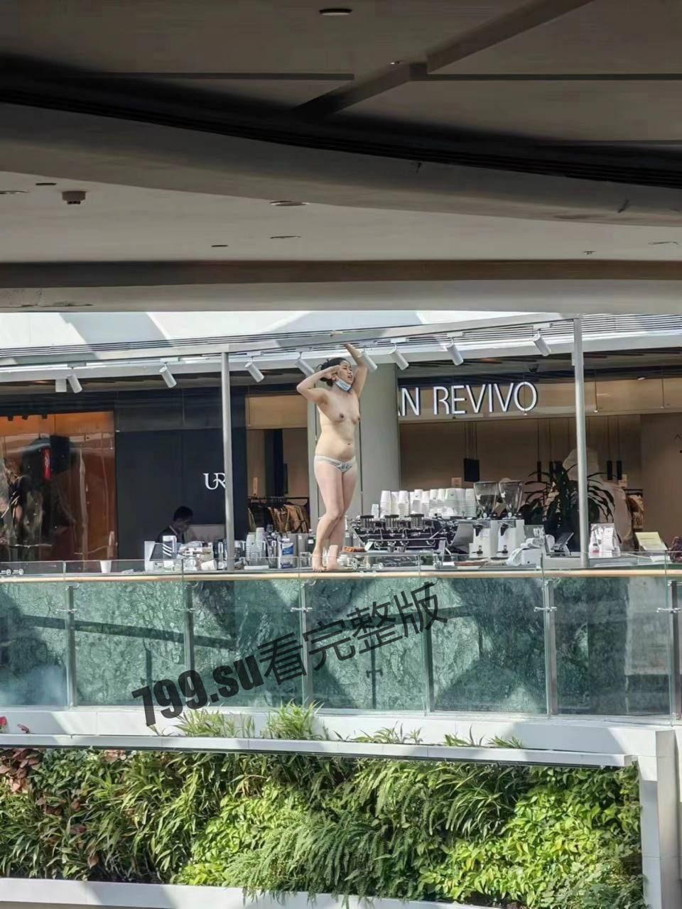 广州天河春广场 一女子想不开 裸体跳楼 为爱放飞自我-4