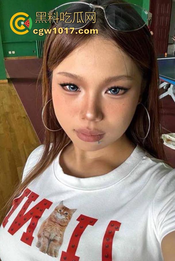 辽宁大学欧美风反差骚逼【王伟颖】微胖极品尤物，经常在外约炮钓金主，堪称顶级校园公交车，大尺度性爱自拍泄露！