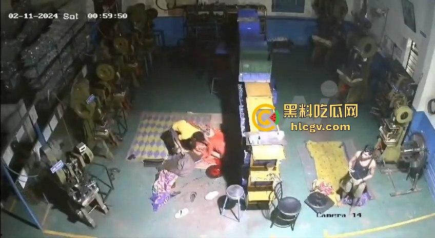 印度LGBT情侣大打出手酿命案!男子睡觉时被伴侣用铁棍袭击身亡,阿三还是那么狠!-8