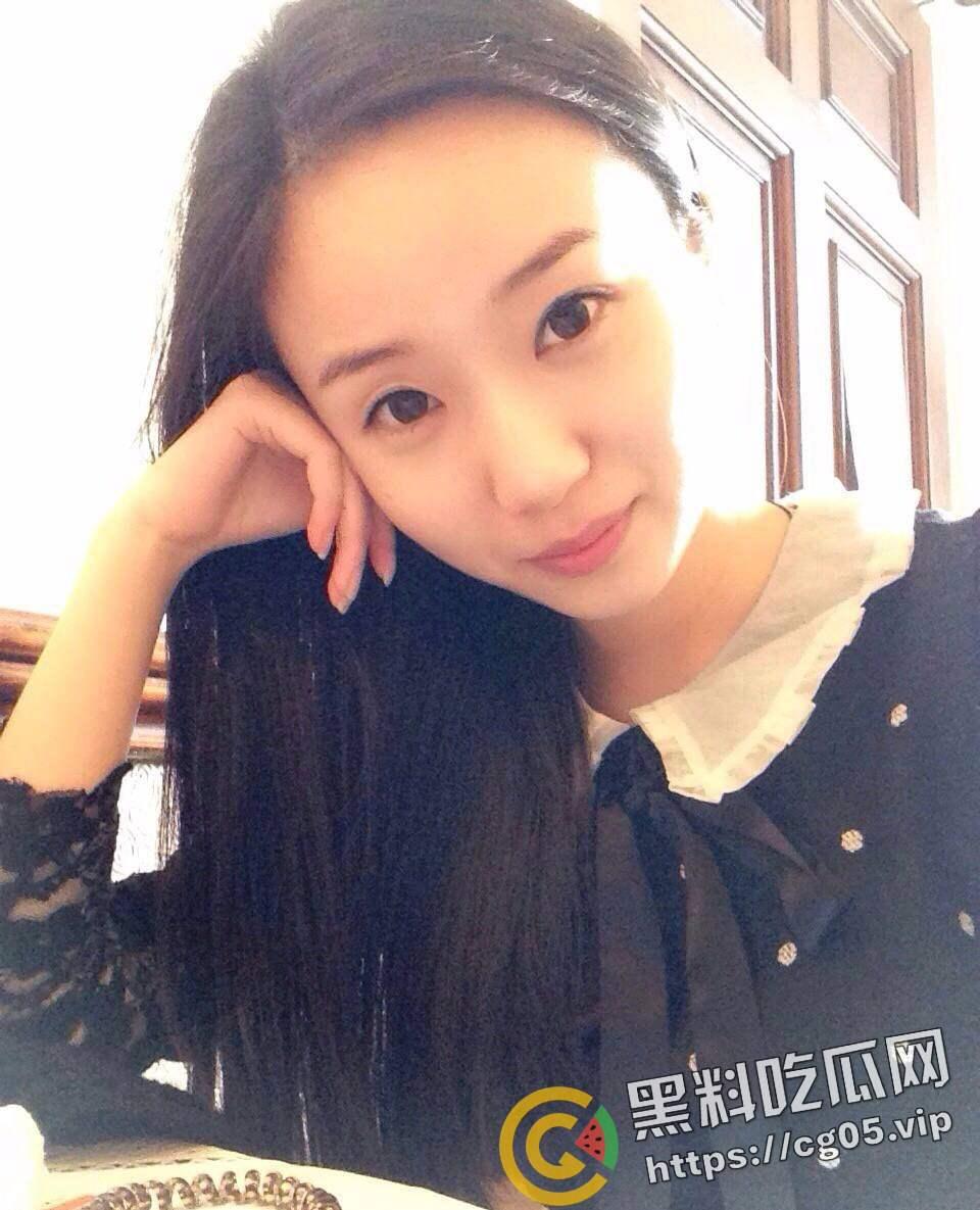 西安某高校中外研究办主任【施梦如】学生曝光 婚内出轨约炮 和学生乱搞 最喜欢被颜射 私密照片和视频被曝光