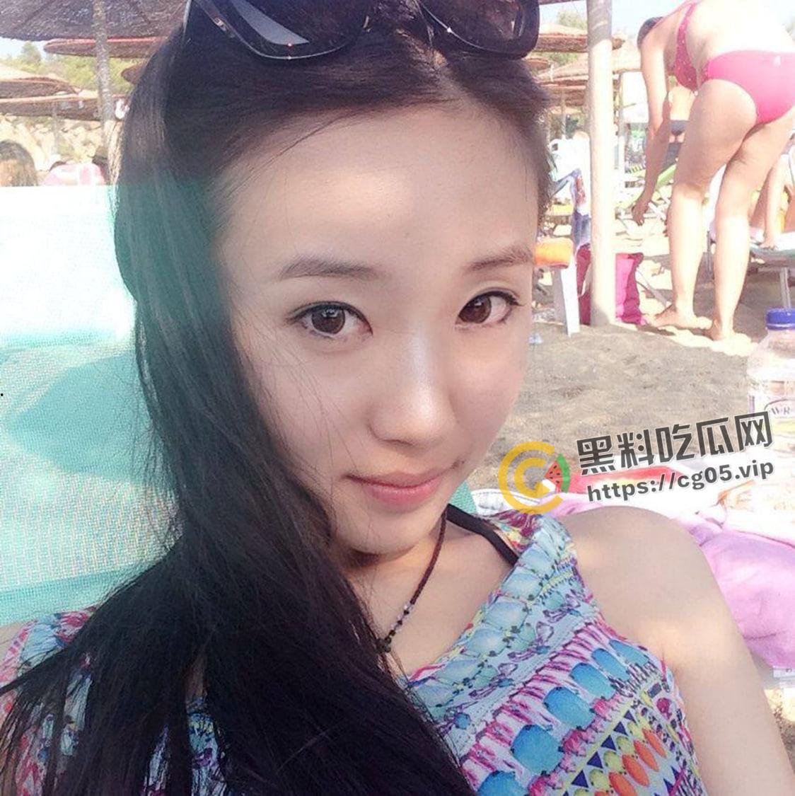 西安某高校中外研究办主任【施梦如】学生曝光 婚内出轨约炮 和学生乱搞 最喜欢被颜射 私密照片和视频被曝光-5