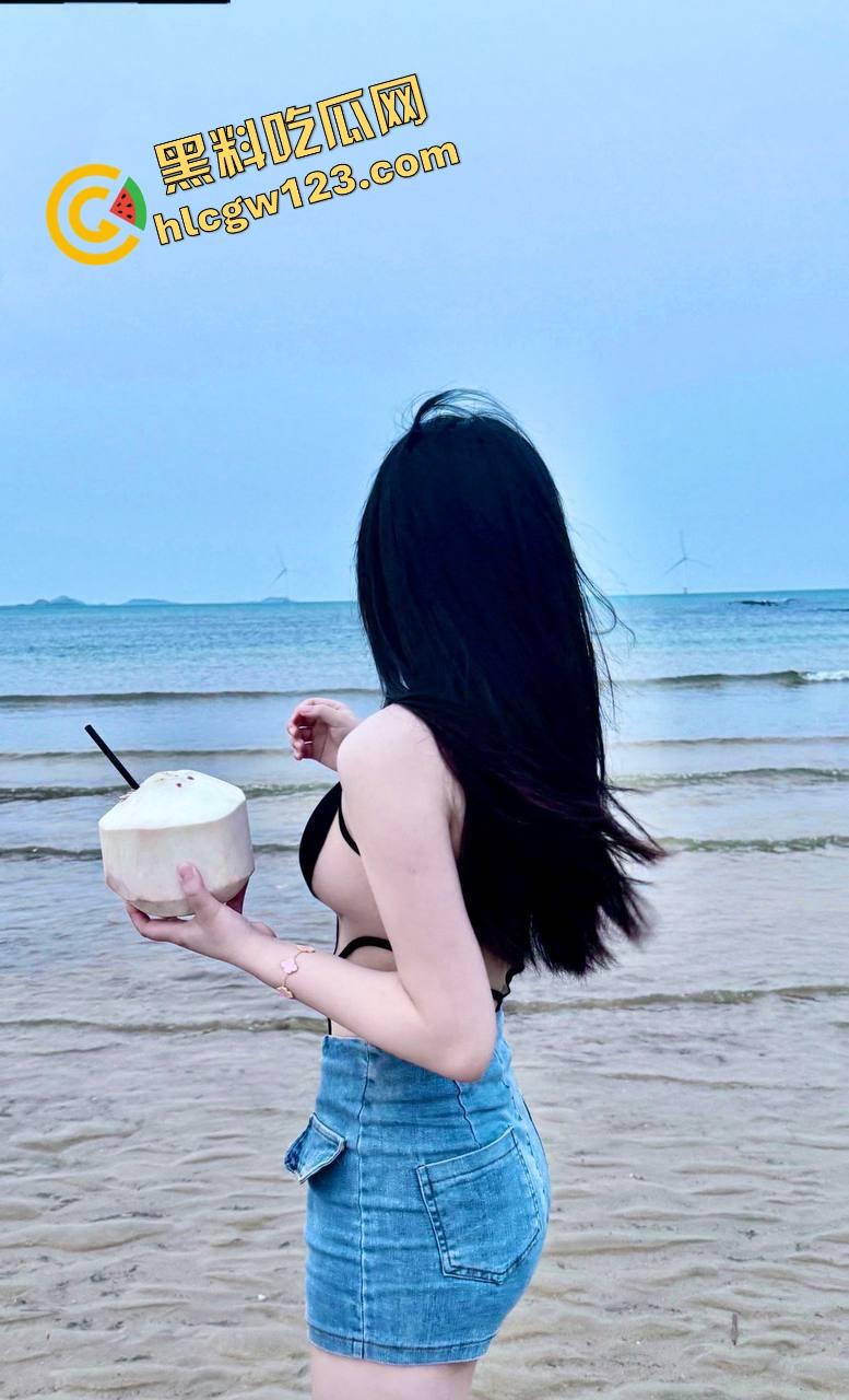 摄影是假 调教是真,上海交大学姐【陈璐】酒店私房写真拍到湿,裤子还没脱完腿就夹紧了!-2