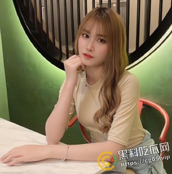 马来西亚华裔模特 网络裸体面试遭泄露 在IG上还是几万粉的网红 玲珑玉乳 浑然天成-16