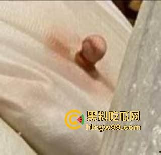 高手在民间!牛人自制毛巾纸人娃娃,硅胶保安娃娃眼珠子都吓掉了,兄弟你能不能整点阳间的玩意儿?-2