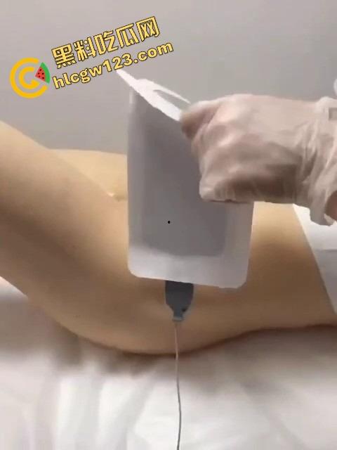 白虎不是天生的,是拔出来的,人工白虎养骗局曝光逼毛一根根扯,看得人蛋蛋一紧!-7