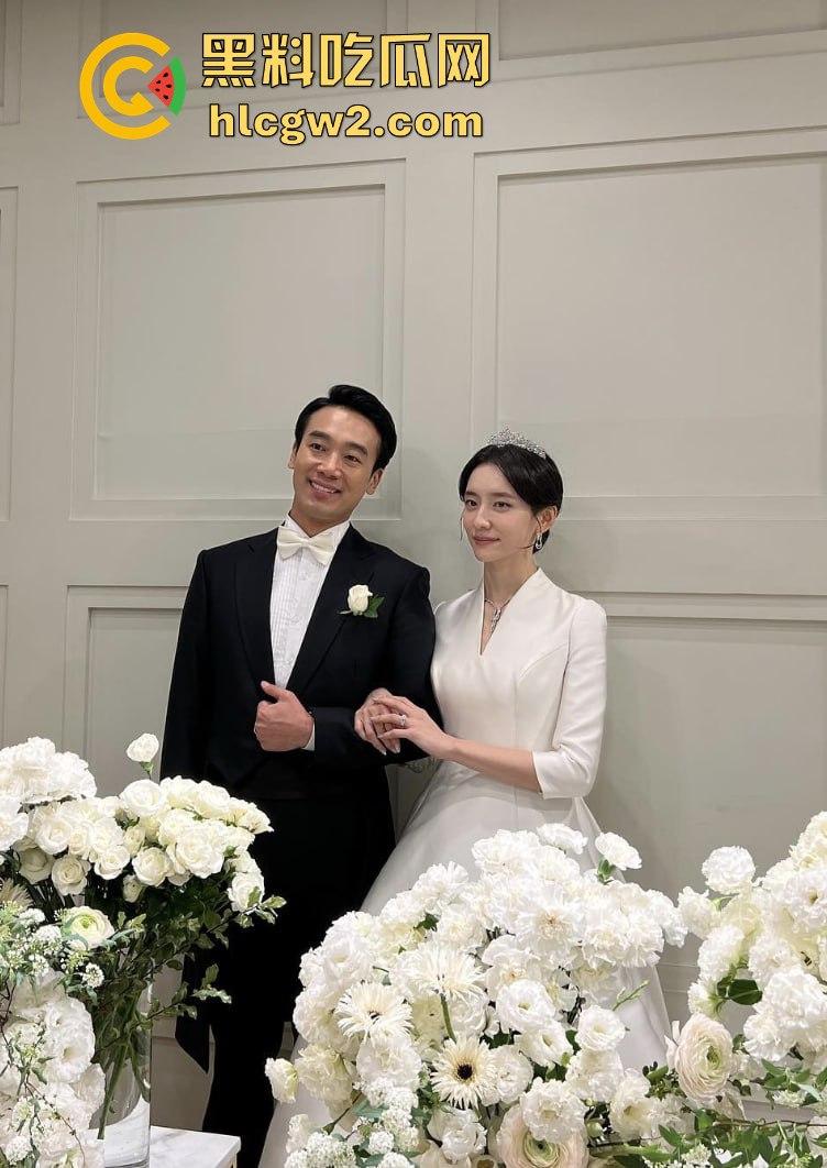 『朴智贤』全裸上演大胆诱惑,『宋承宪』激情相伴!Hidden Face床戏尺度爆表堪比经典三级片!-2